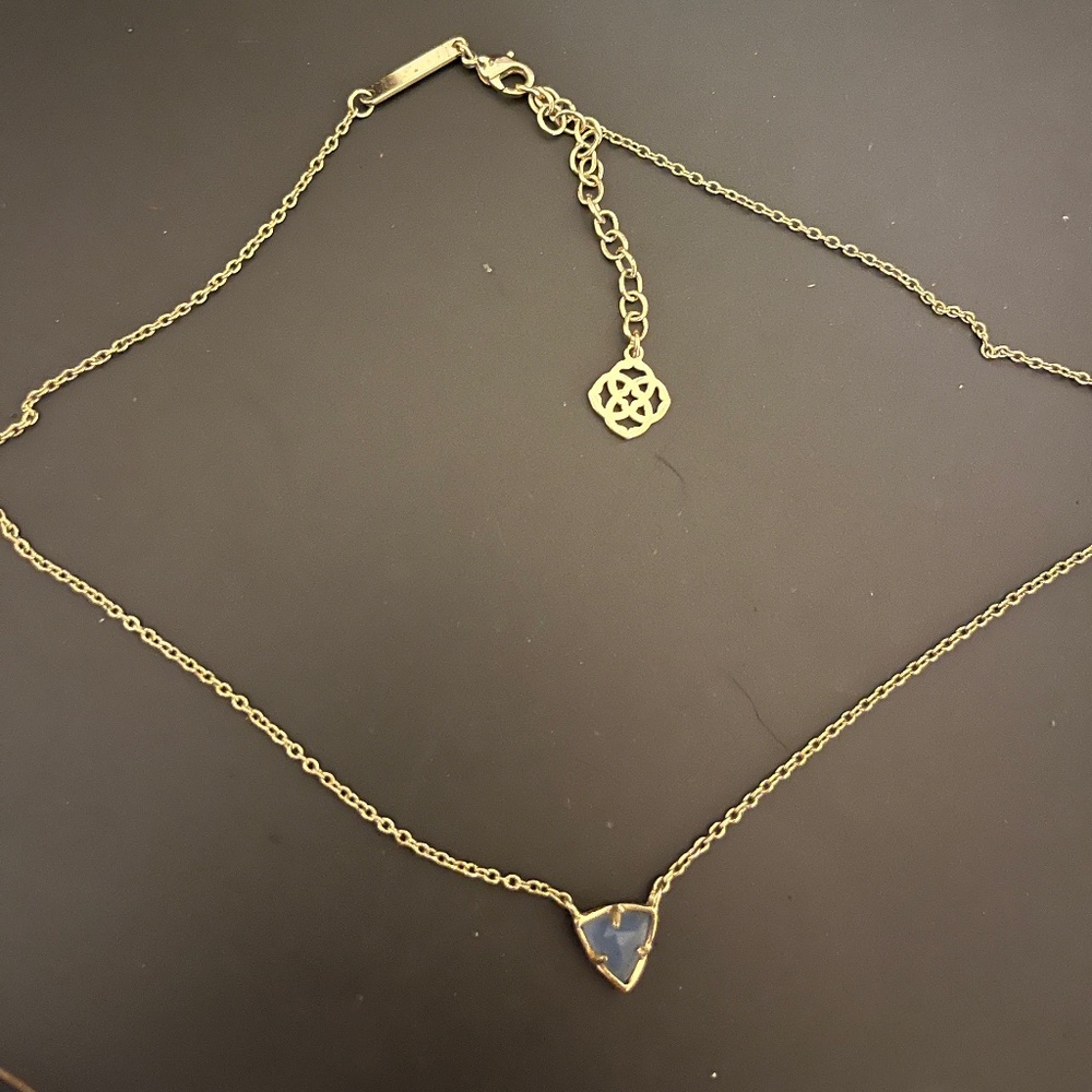 Kendra Scott necklace